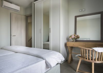 villa-violin-two-single-beds-bedroom-2
